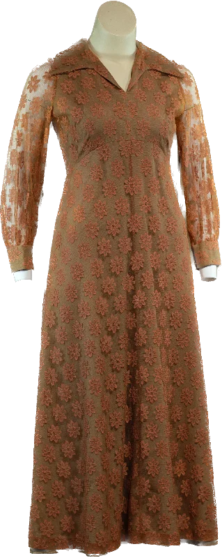 women's curve-hugging dresses70s Handmade Warm Floral Maxi Dress   W34