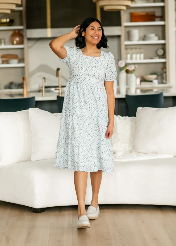 Maternity DressSquare Neck Blue Floral Short Sleeve Midi Dress